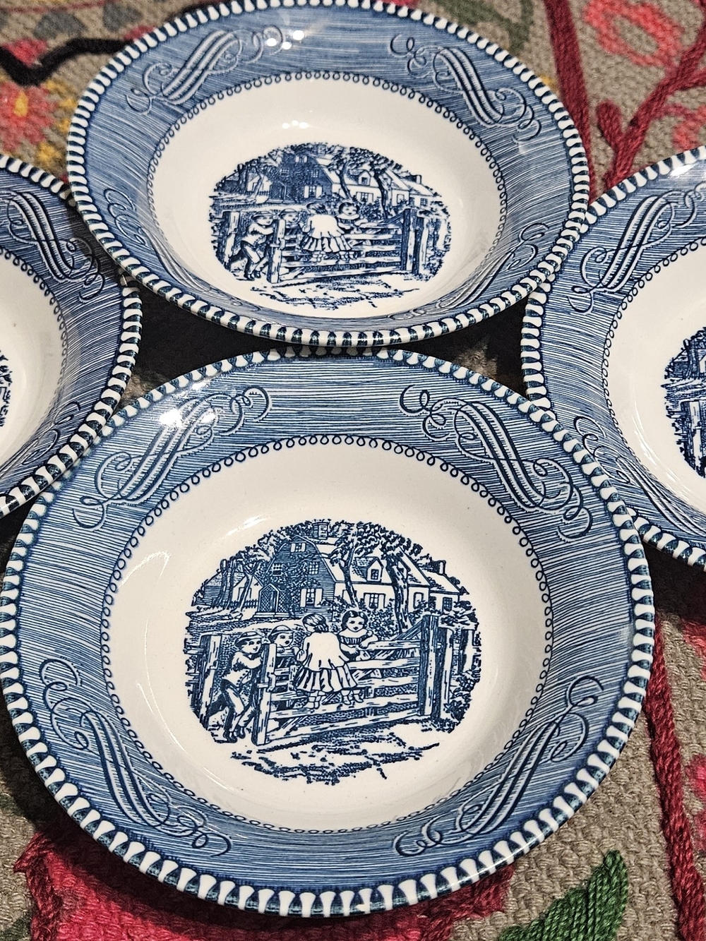 Currier & Ives Fruit and Berry Bowls 4